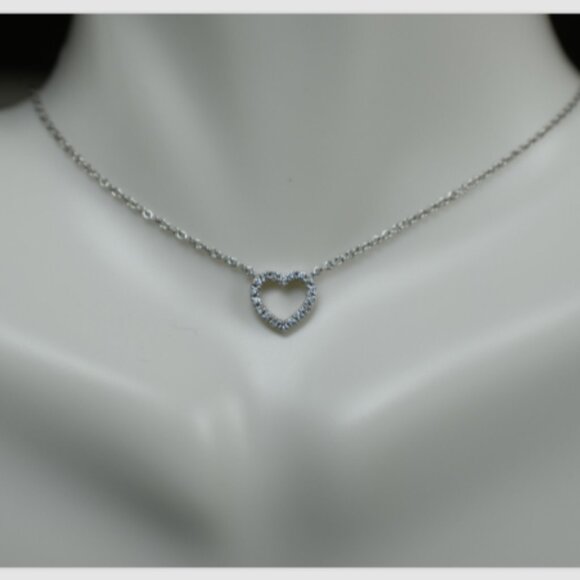 Tiffany & Co Metro 18K Gold Mini Heart Diamond Pendant 16" with Pouch - Picture 3 of 5